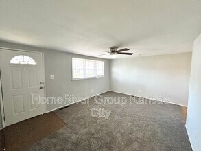 701 NW 80th Ter in Kansas City, MO - Building Photo - Building Photo