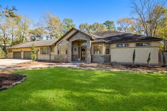 5 Oak Crest Cir in Magnolia, TX - Building Photo - Building Photo