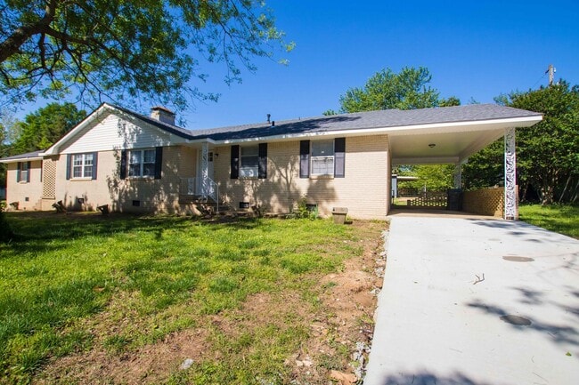 property at 1403 Broadmoor Rd