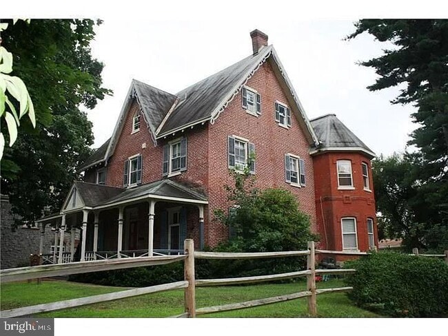 428 N Church St in West Chester, PA - Building Photo - Building Photo