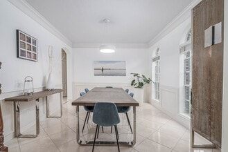 5103 Mariner's Harbor in Houston, TX - Foto de edificio - Building Photo