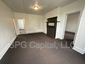 2 E King St in Littlestown, PA - Building Photo - Building Photo