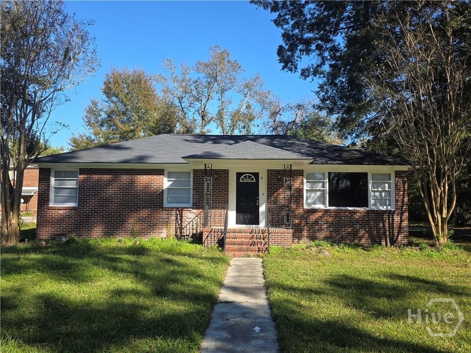 8 Ronnie Ave in Garden City, GA - Building Photo