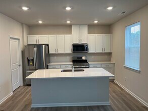 109 Malibu Dr in Egg Harbor Township, NJ - Building Photo - Building Photo