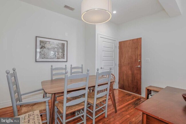 1811 Wyoming Ave NW in Washington, DC - Building Photo - Building Photo