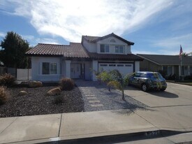 632 Amber Ln in Santa Maria, CA - Building Photo