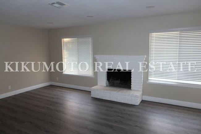 6805 Pocket Rd in Sacramento, CA - Building Photo - Building Photo