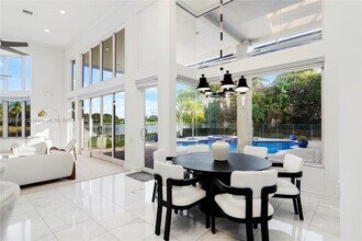 2939 Paddock Ln in Weston, FL - Building Photo - Building Photo