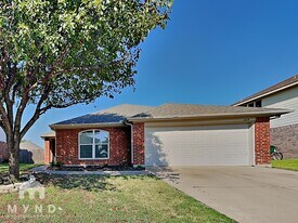 229 Centennial Pl in Crowley, TX - Building Photo