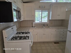 951 Duchow Way in Folsom, CA - Building Photo - Building Photo