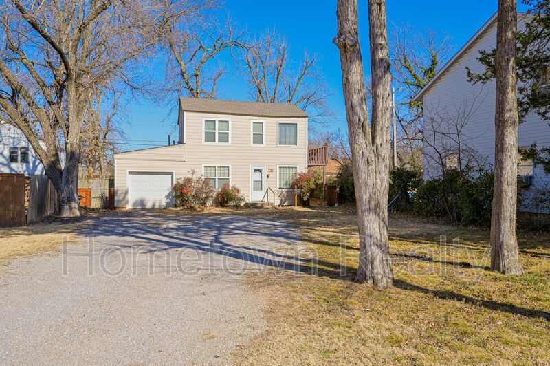 1127 W Eufaula St in Norman, OK - Building Photo