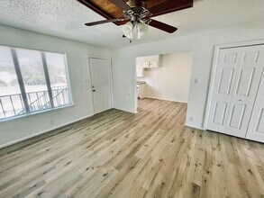 1203 Redwood St in Andrews, TX - Building Photo - Building Photo