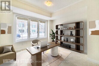 16 Tay Ln in Richmond Hill, ON - Building Photo - Building Photo