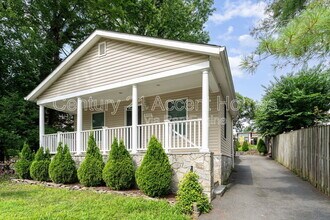 4000 Roberts Rd in Fairfax, VA - Foto de edificio - Building Photo