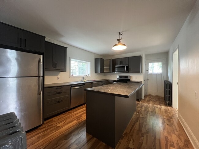 256 Fitzroy St in Charlottetown, PE - Building Photo - Building Photo
