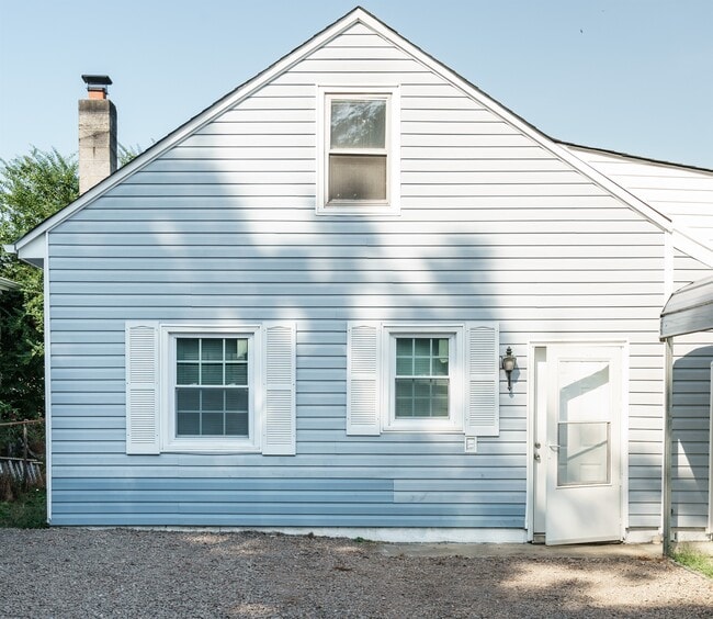 203 Maple Ave, Unit Apartment