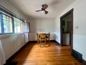 819 1/2 Carney Ave in Mankato, MN - Building Photo - Building Photo