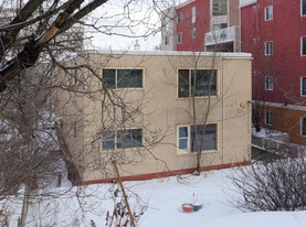 Heritage Trail Apartments 1 in Edmonton, AB - Building Photo