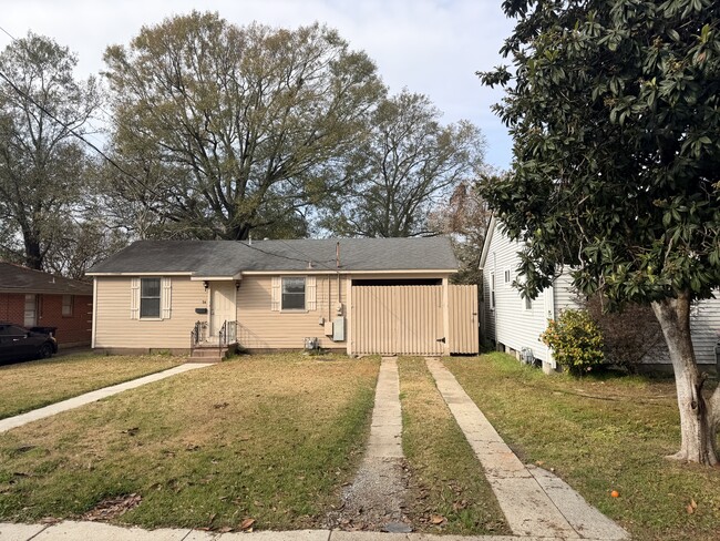 54 Oakland St in Harahan, LA - Building Photo - Building Photo