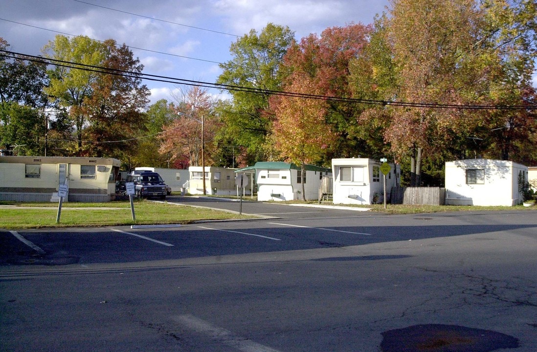 3717 Route 1 S in South Brunswick, NJ - Foto de edificio