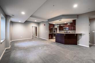 Canal Square Apartments in Akron, OH - Building Photo - Interior Photo