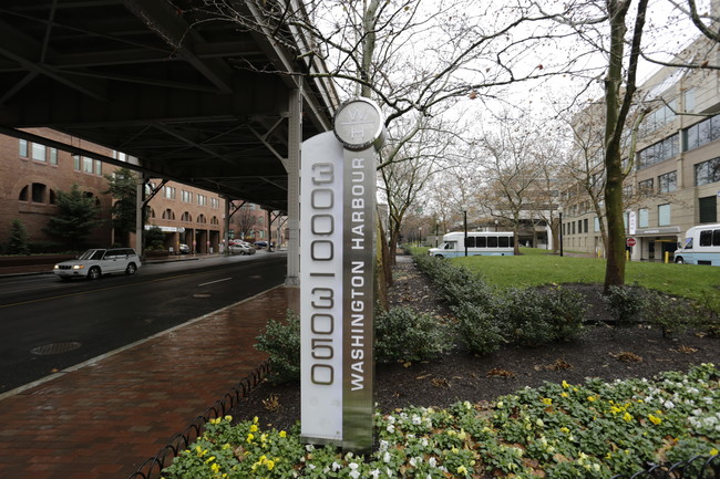 Washington Harbour Condominium in Washington, DC - Building Photo - Building Photo