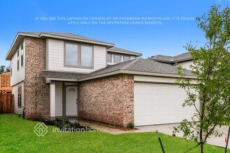 5608 Poinsettia Pl in Montgomery, TX - Foto de edificio - Building Photo