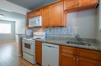 271 Glen Iris Dr NE in Atlanta, GA - Building Photo - Building Photo