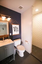 1730 Asbury Dr in Pasadena, CA - Foto de edificio - Building Photo