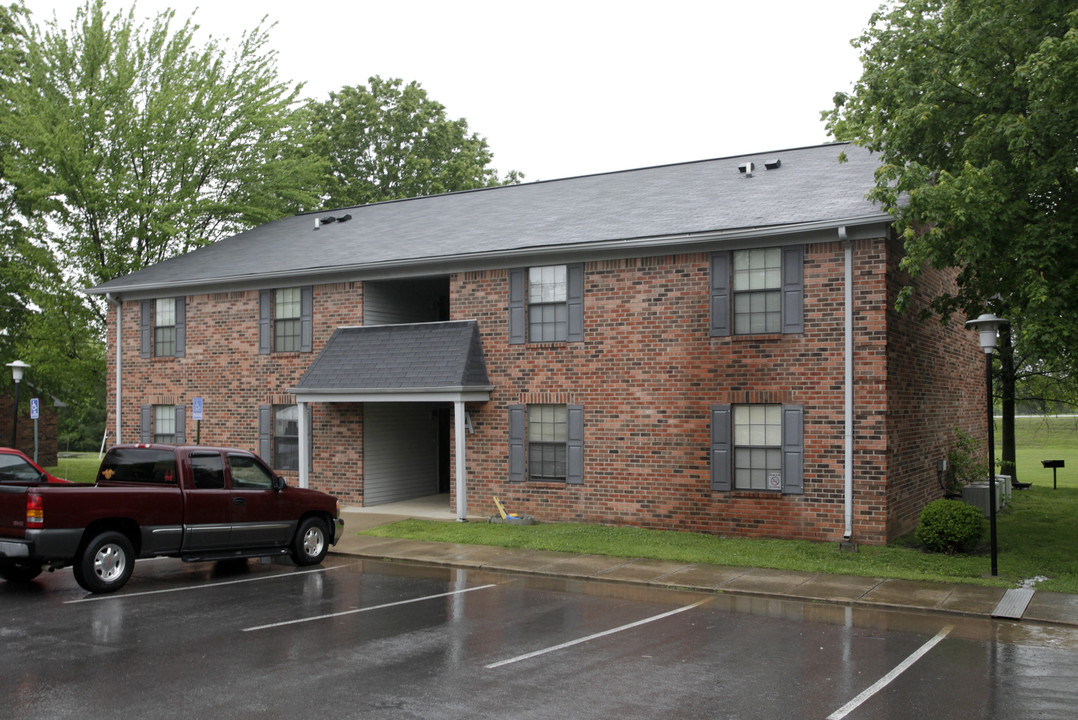 Bluff Trace Apartments in White Bluff, TN - Building Photo