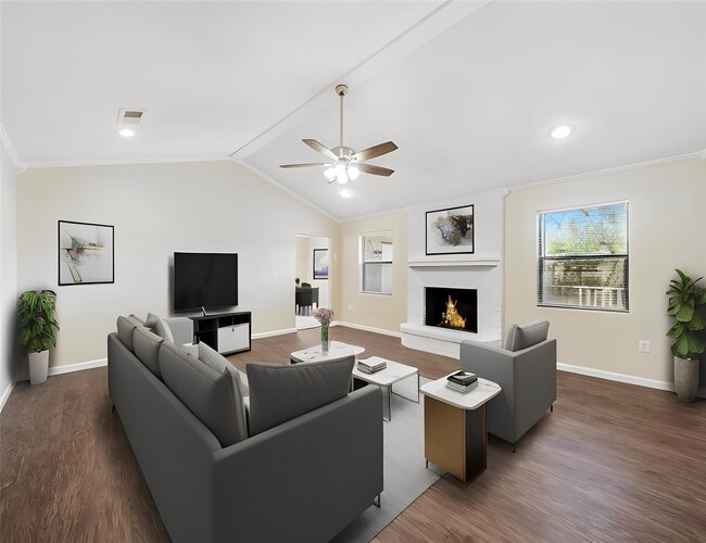 3806 Montego Dr in Baytown, TX - Building Photo - Building Photo