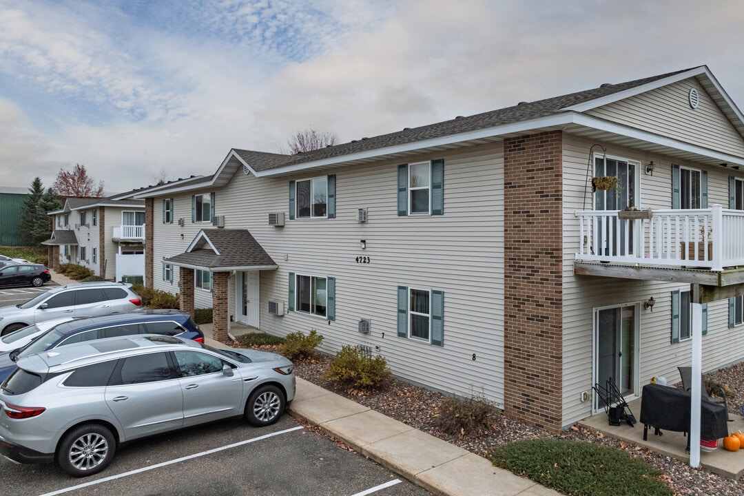 Southridge East Apartments in Eau Claire, WI - Foto de edificio