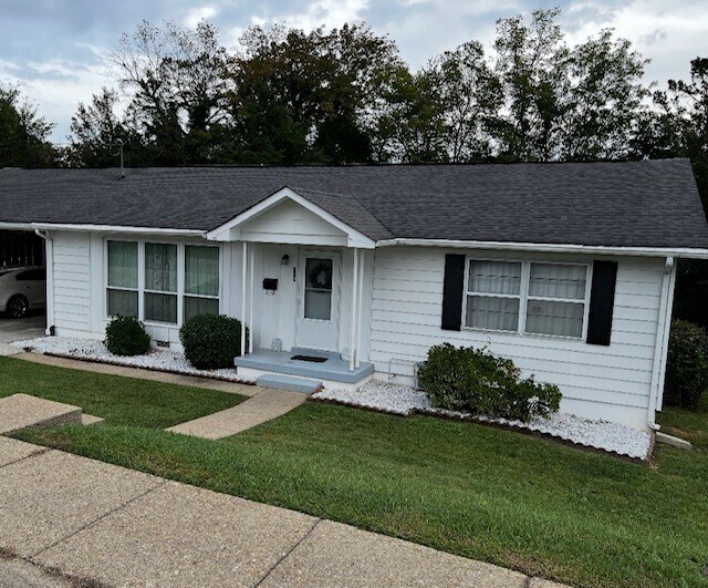 112 E Arrowwood Rd in Oak Ridge, TN - Building Photo