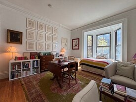 9 Grove St in Boston, MA - Building Photo