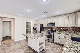 8717 Apiary Wind St in Las Vegas, NV - Building Photo - Building Photo