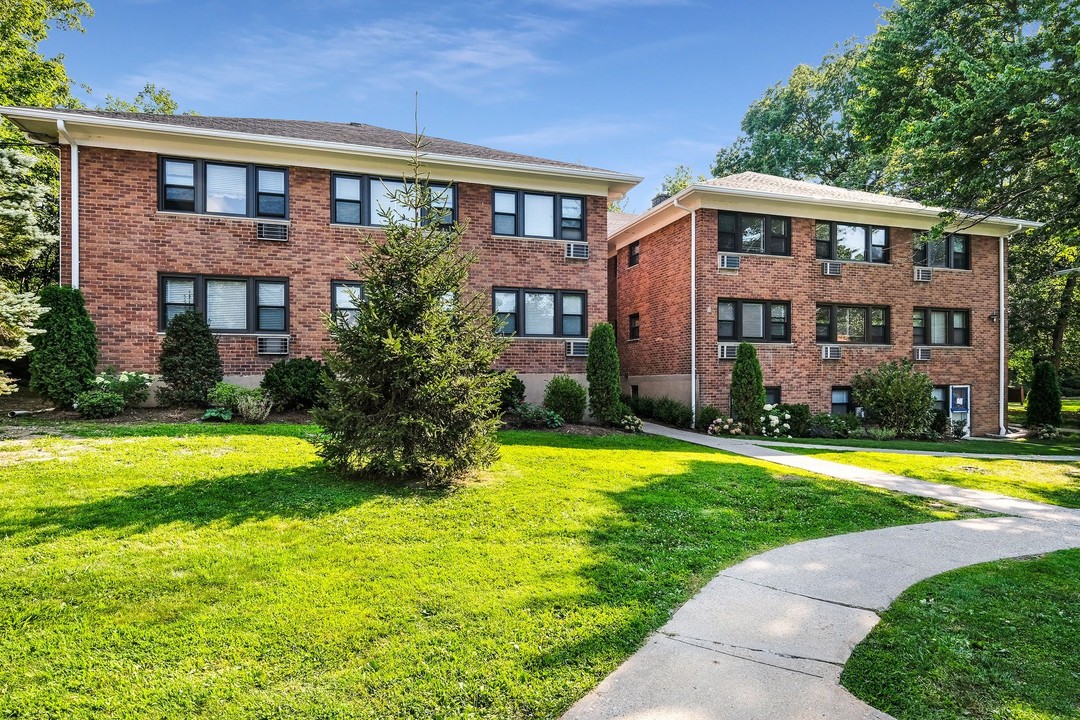 Rye Village Apartments in Rye, NY - Building Photo