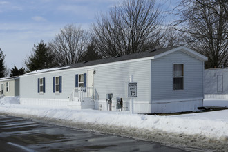 Brentwood Mobile Village in Kentwood, MI - Building Photo - Building Photo