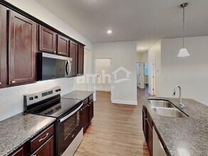 1324 Celery Ave in Sanford, FL - Building Photo - Building Photo
