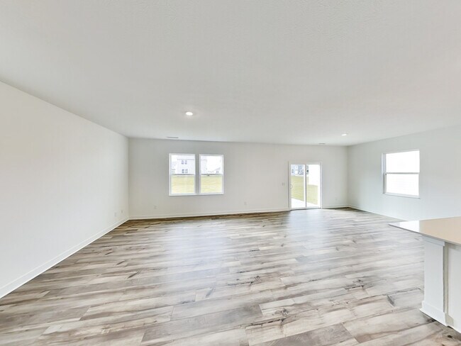 758 Felix Dr, Unit 1 in Danville, IN - Foto de edificio - Building Photo