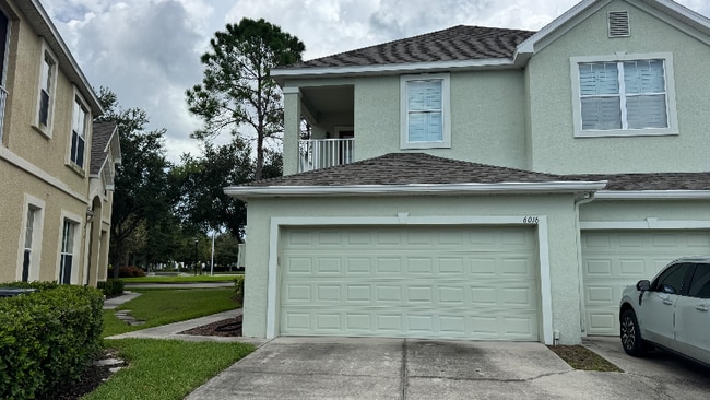 6016 Fishhawk Crossing Blvd in Fish Hawk, FL - Building Photo - Building Photo