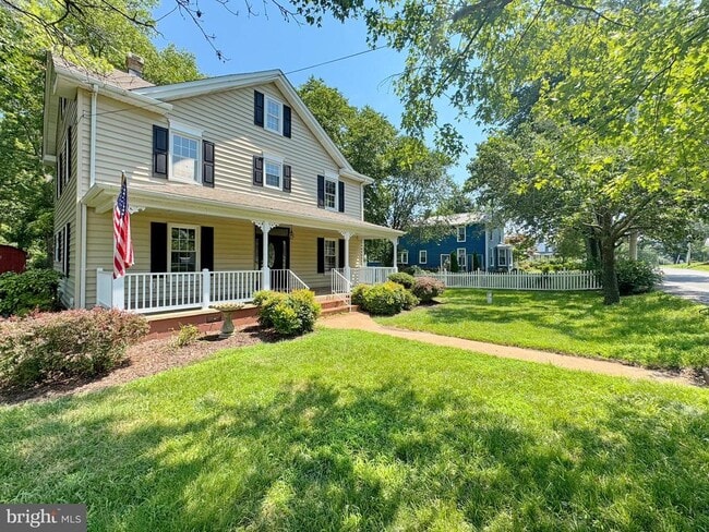 28250 Old Village Rd in Mechanicsville, MD - Building Photo - Building Photo