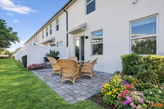 1721 Lindley St in West Palm Beach, FL - Building Photo - Building Photo