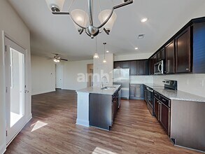 2492 Napa Valley Dr in Villa Rica, GA - Foto de edificio - Building Photo