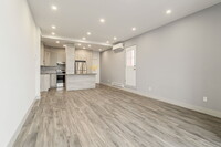 4775 Borden Av in Montréal, QC - Building Photo - Building Photo