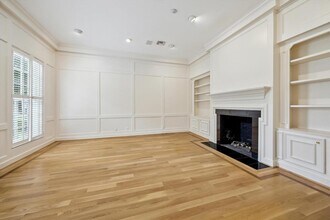 5345 Longmont Dr in Houston, TX - Building Photo - Building Photo