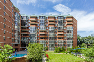 1001 Eastview at Ballston Metro in Arlington, VA - Building Photo - Building Photo