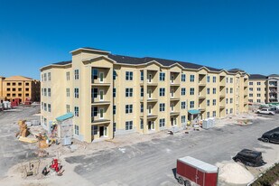 The Estate in Ft. Myers, FL - Building Photo