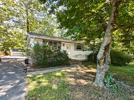 20 N New Prospect Rd in Jackson Township, NJ - Building Photo