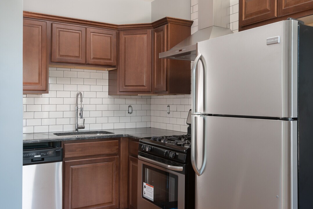 244 Allen St in Buffalo, NY - Building Photo