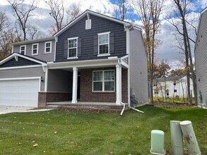 9272 Hemlock Ln in Dexter, MI - Building Photo - Building Photo